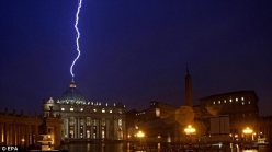 Raio sobre Vaticano: sinal do que está para vir?